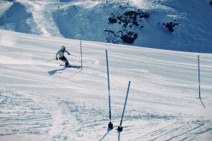 Narciarstwo kobiece – tylko w nartach damskich?